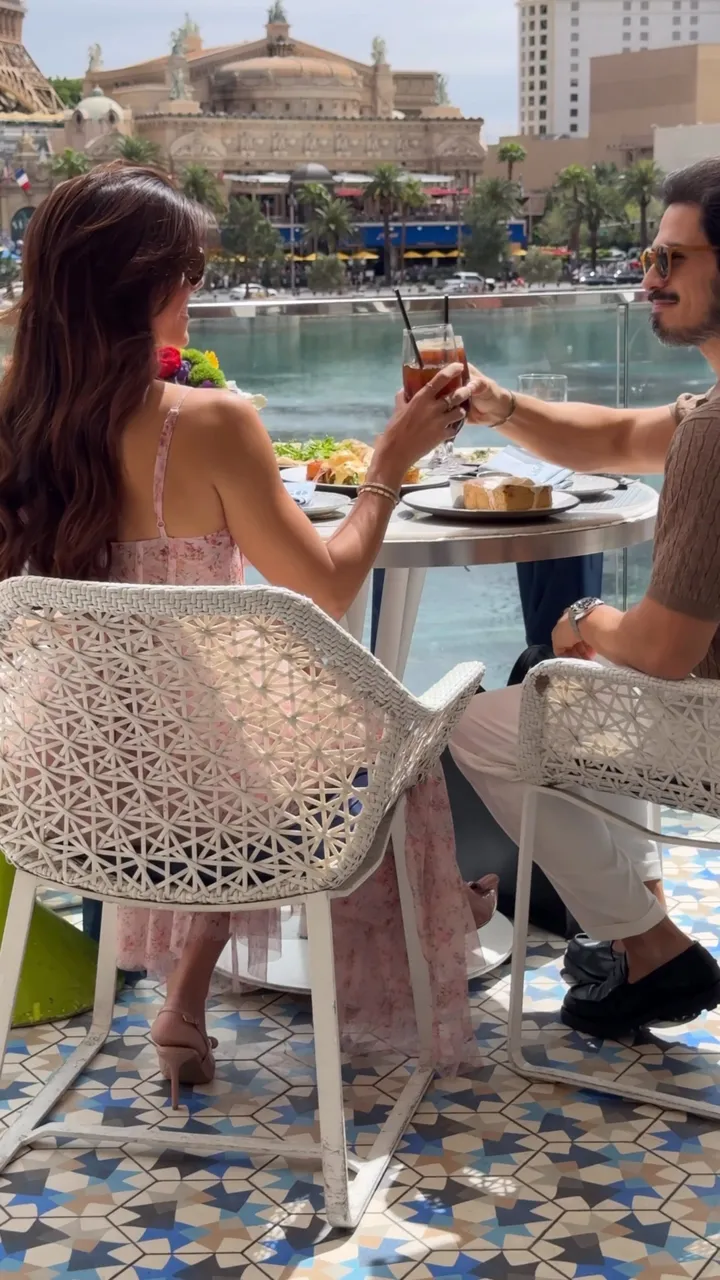 A slow morning, breakfast, and a beautiful view at LAGO.

Video: @pilotluana