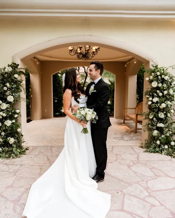 An unforgettable setting for moments you'll always remember. Say "I do" in Vegas beyond th