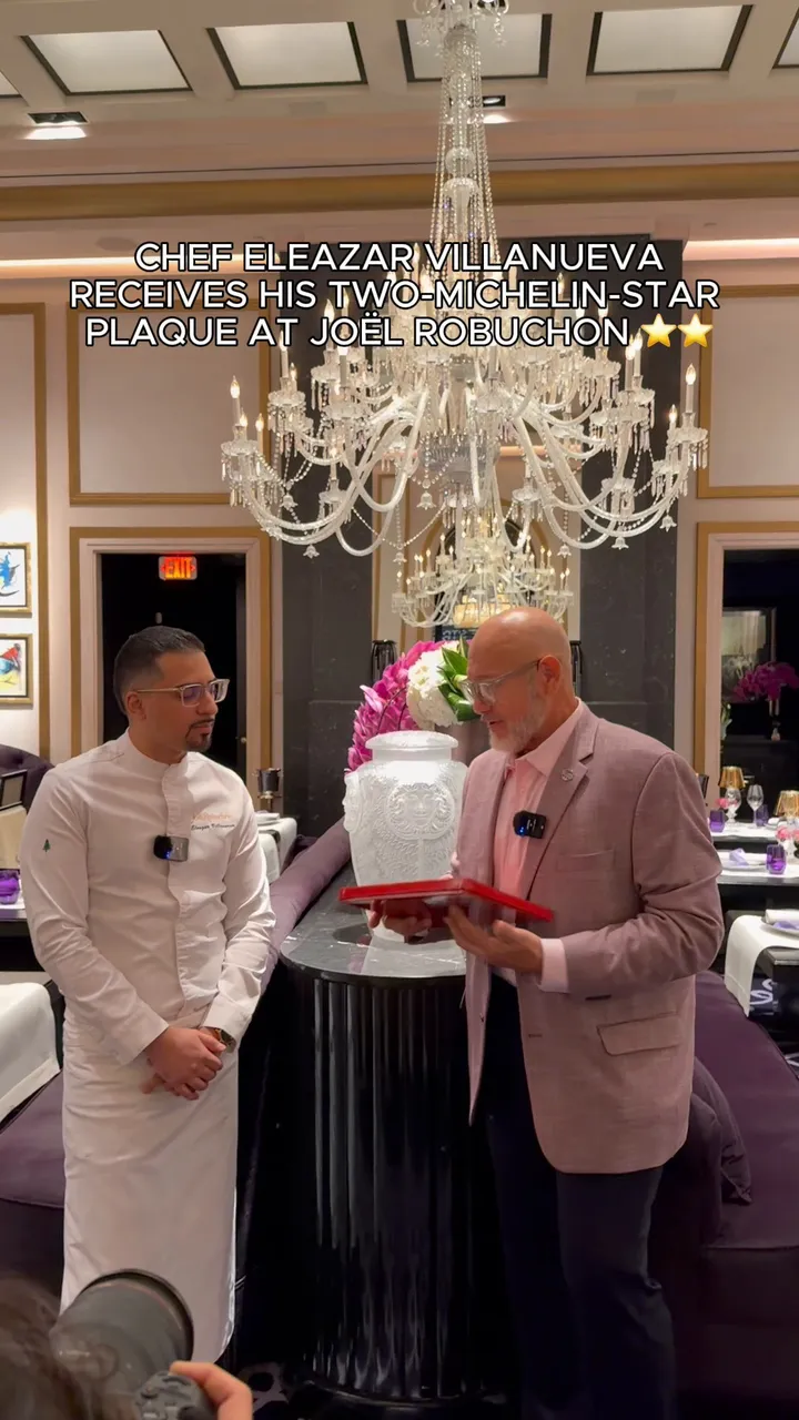 A moment worth celebrating. ⭐⭐
Chef Eleazar Villanueva celebrates a major culinary milesto