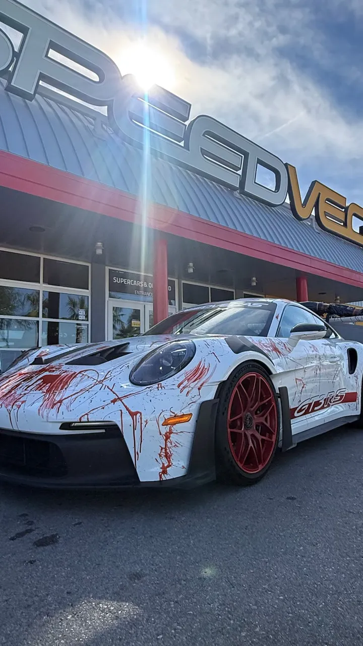 Spooky season in full effect at Speed Vegas 💀🎃

#speedvegas #thingstodoinvegas #gt3rs #h