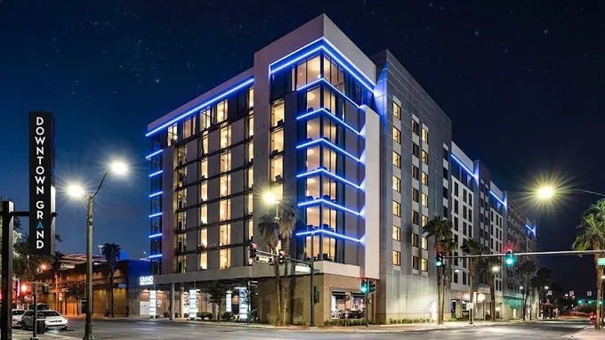 Downtown Grand Hotel & Casino exhibit halls and ballroom capacities