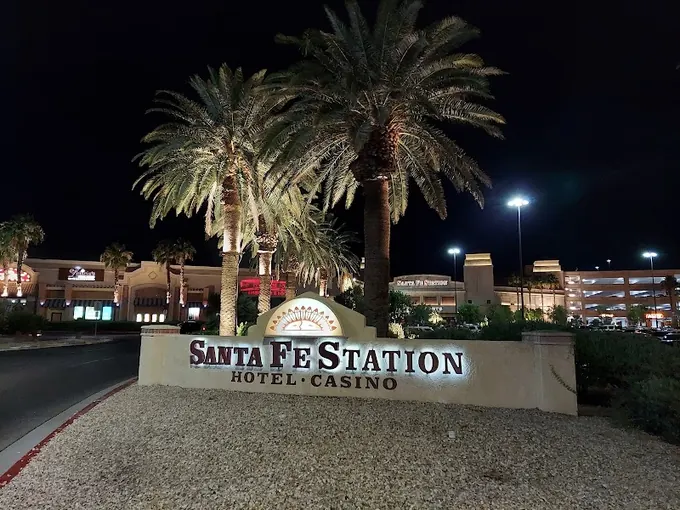 Santa Fe Station Hotel & Casino exhibit halls and ballroom capacities