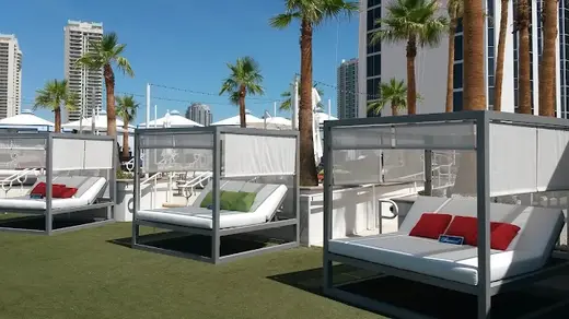 Walkable hotels near NACS Show (Convenience & Fuel Retailing)