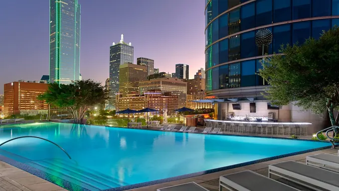 Omni Dallas Hotel (Skybridge Connected to KBHCCD)