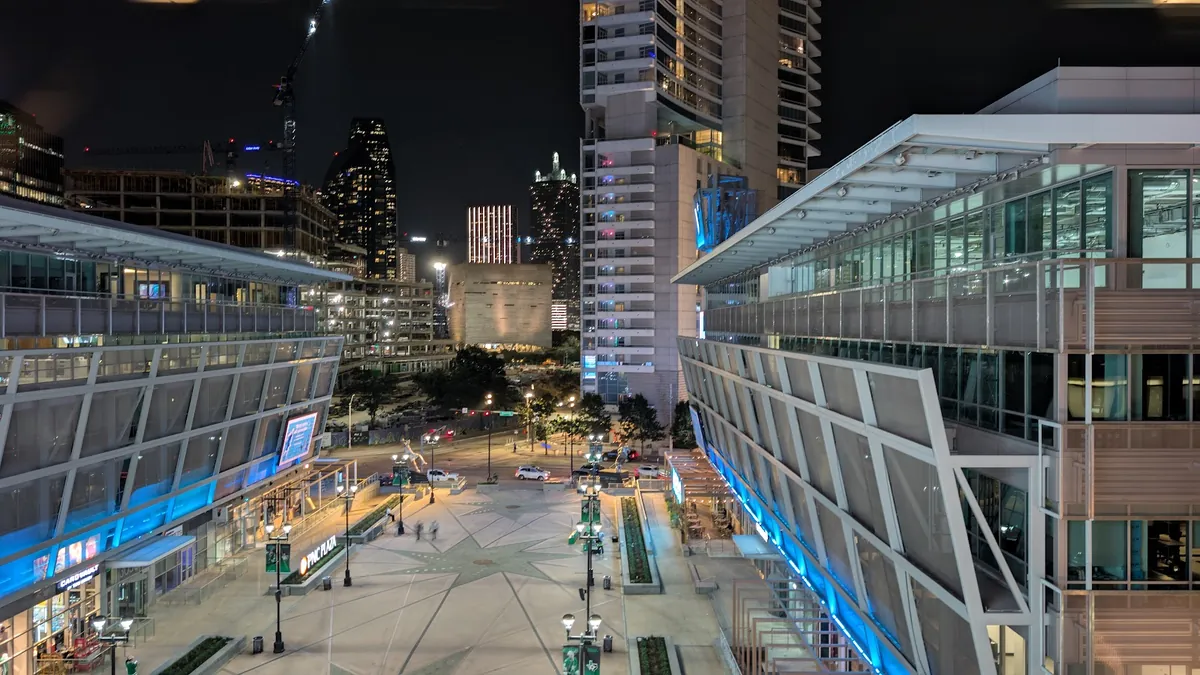 American Airlines Center exhibit halls and ballroom capacities