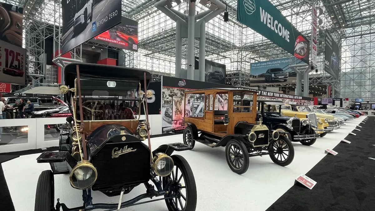 Javits Center NYC exhibit halls and ballroom capacities