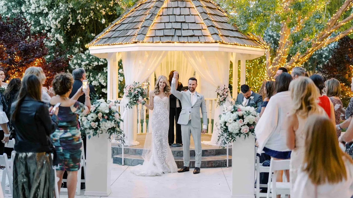 Sunset Gardens exhibit halls and ballroom capacities