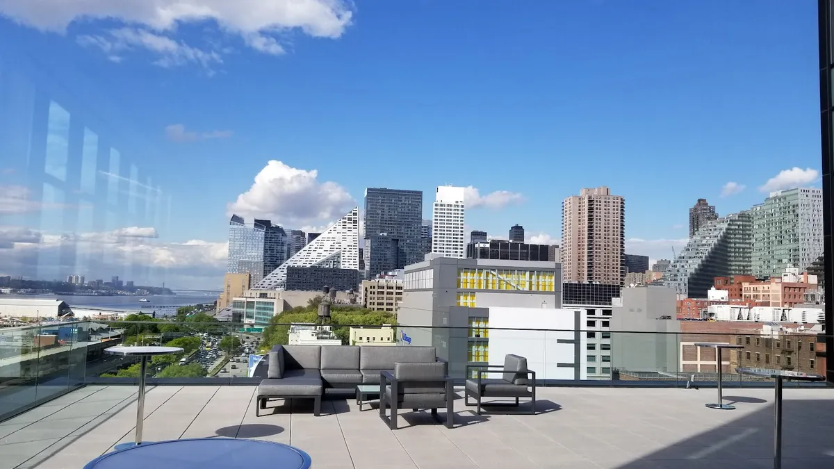 The Glasshouse NYC exhibit halls and ballroom capacities
