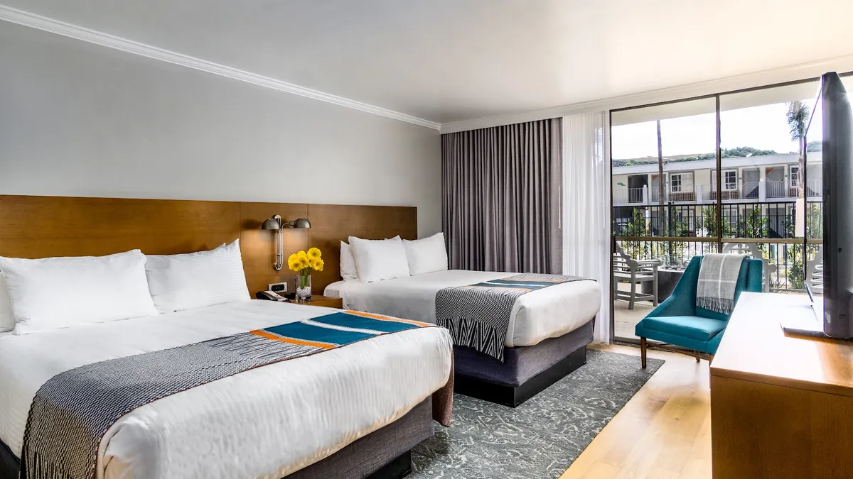 Town and Country San Diego exhibit halls and ballroom capacities
