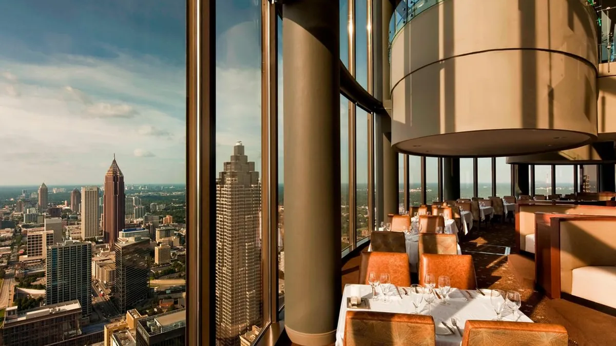 Westin Peachtree Plaza exhibit halls and ballroom capacities