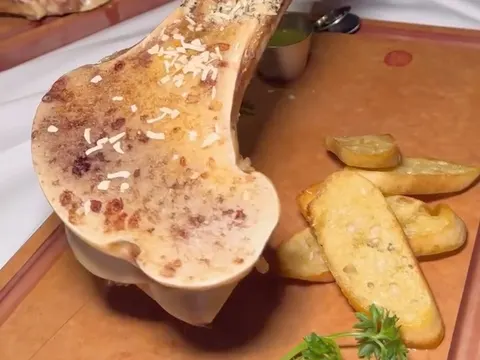 Golden Steer Steakhouse dispatch by @goldensteerlv