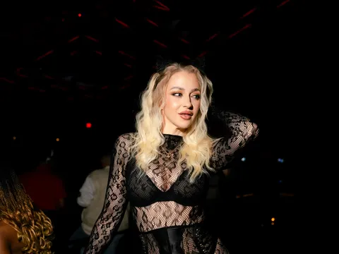 AYU Dayclub dispatch by @zoukgrouplv